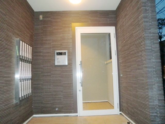 エントランス　★安心のオートロック付きです★