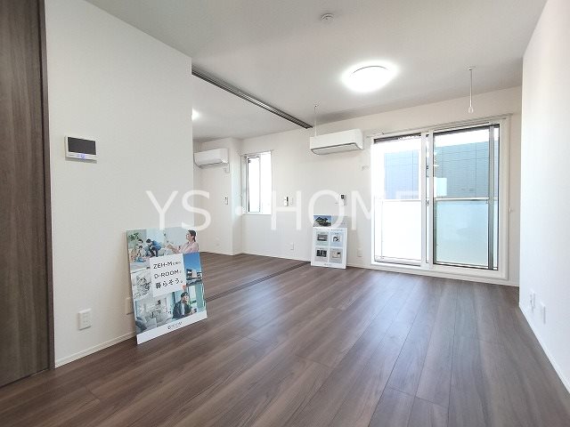 居室・リビング　※建築中