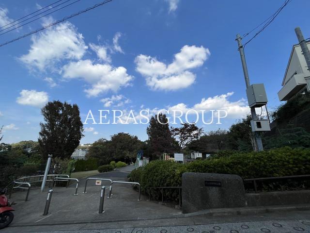 公園　六ツ川中央公園（公園）まで517m