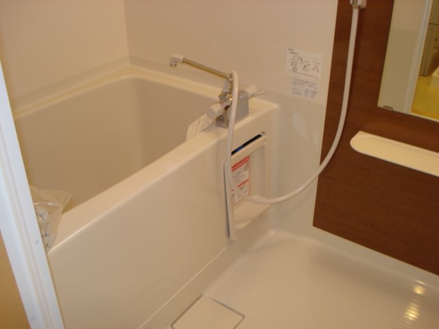 バス・シャワールーム　ユニットバス（イメージ）