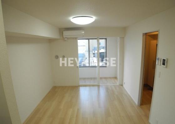 居室・リビング　※室内画像は類似物件のもの