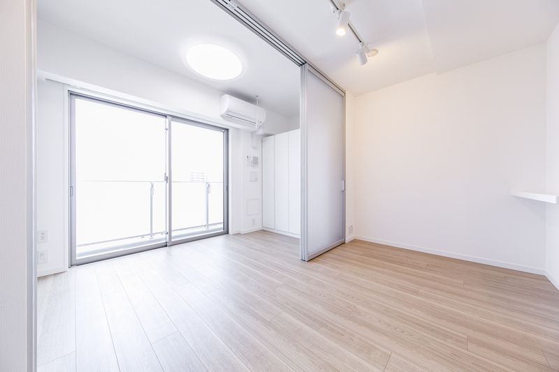 居室・リビング　■エアコン■24時間換気システム■室内物干機