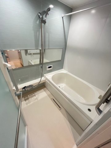 バス・シャワールーム　同物件、別号室の参考写真です。
