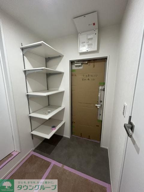 玄関　設備
