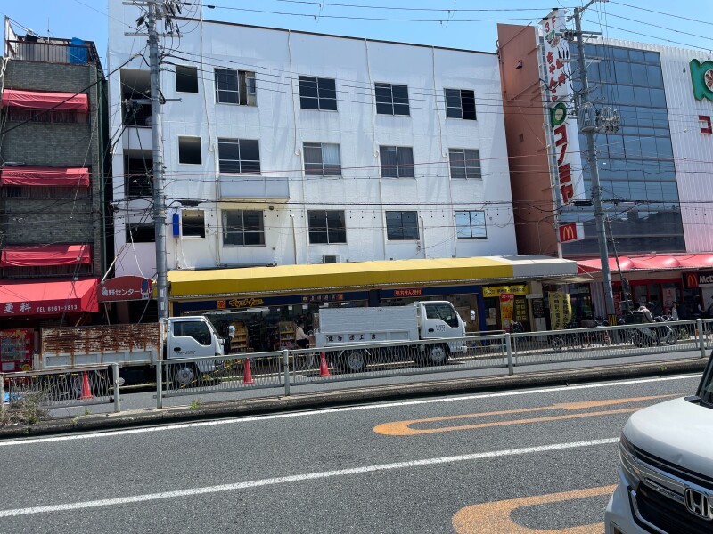 ドラックストア　マツモトキヨシ鴫野駅前店（ドラッグストア）まで855m