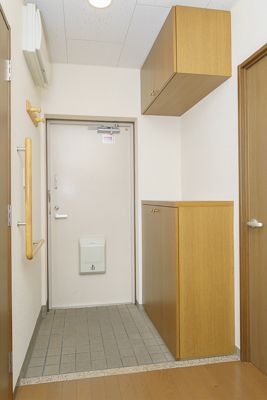 玄関　同タイプ住戸参照