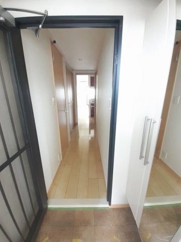 玄関　収納もある玄関です