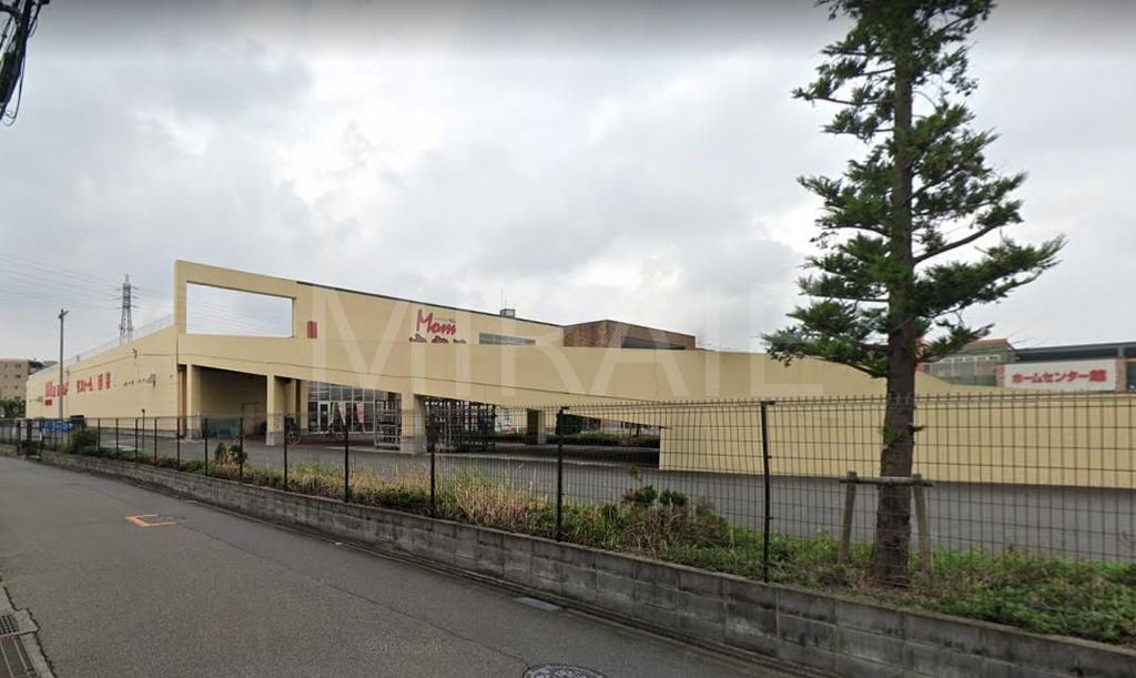 ショッピングセンター　ベビー・子供用品バースデイ西橋本店（ショッピングセンター）まで1090m
