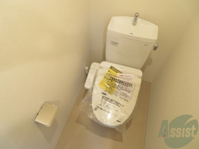 トイレ　ウォシュレット付きのトイレです。シャワートイレは日本の宝。