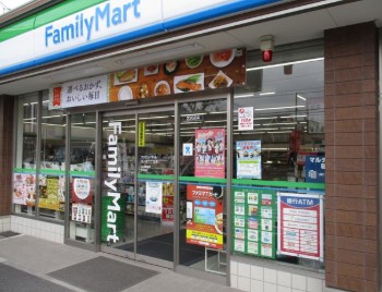コンビニ　ファミリーマート北小岩六丁目店（コンビニ）まで299m