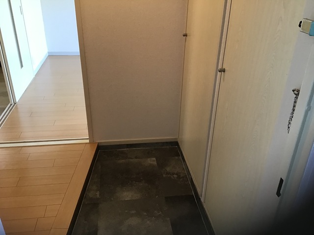 玄関　※現況有姿となります。