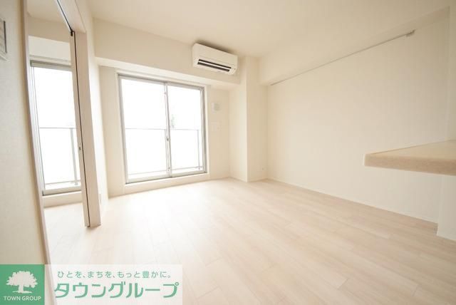 居室・リビング　清潔感のあるお部屋です