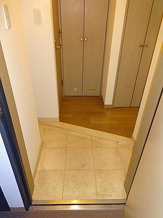 玄関　（別タイプ参考写真）サンパティオ文京千石 　文京区千石3