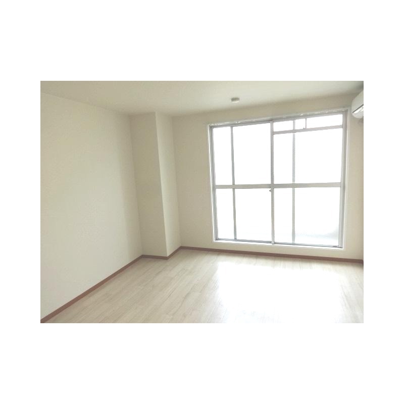 その他部屋・スペース　窓からの光がいい感じです。
