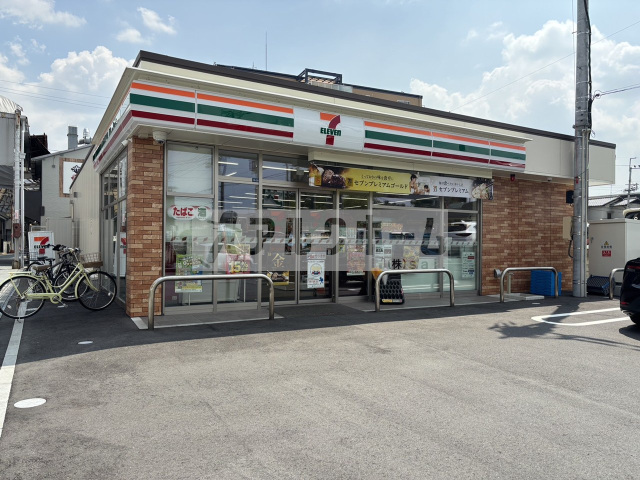 コンビニ　セブンイレブン藤井寺駅南店（コンビニ）まで178m