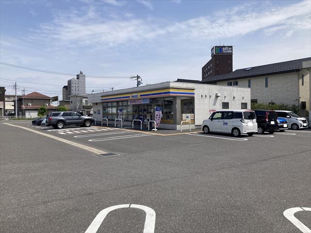 コンビニ　ミニストップ羽島福寿町店（コンビニ）まで733m