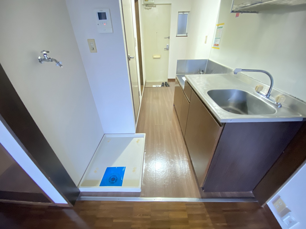 玄関　※別部屋参考