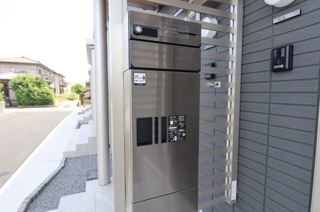 ロビー　ポスト、宅配ボックス