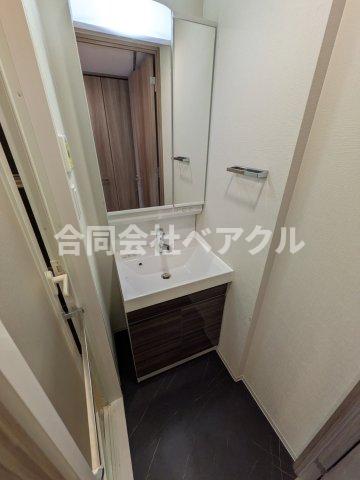 洗面設備　独立洗面化粧台付き