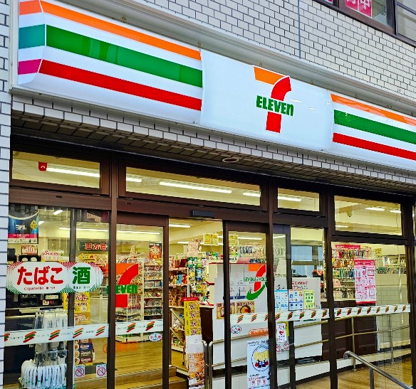 コンビニ　セブンイレブン蕨桜橋通り店（コンビニ）まで161m