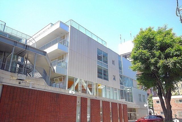 小学校　資生館小学校（小学校）まで490m