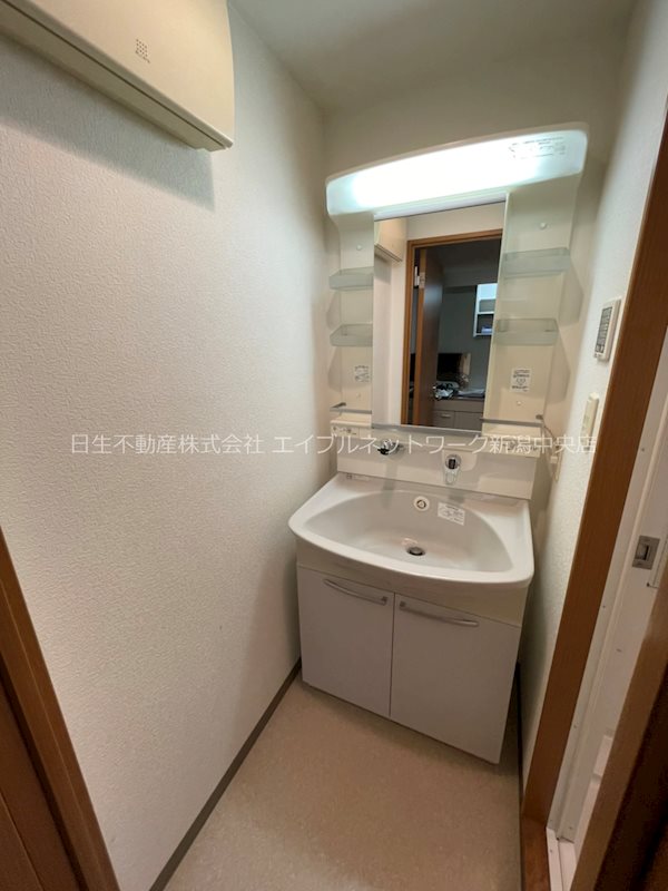 洗面設備　別部屋参考写真