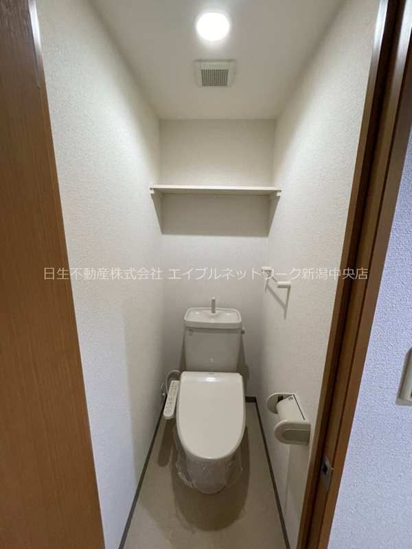 トイレ　別部屋参考写真