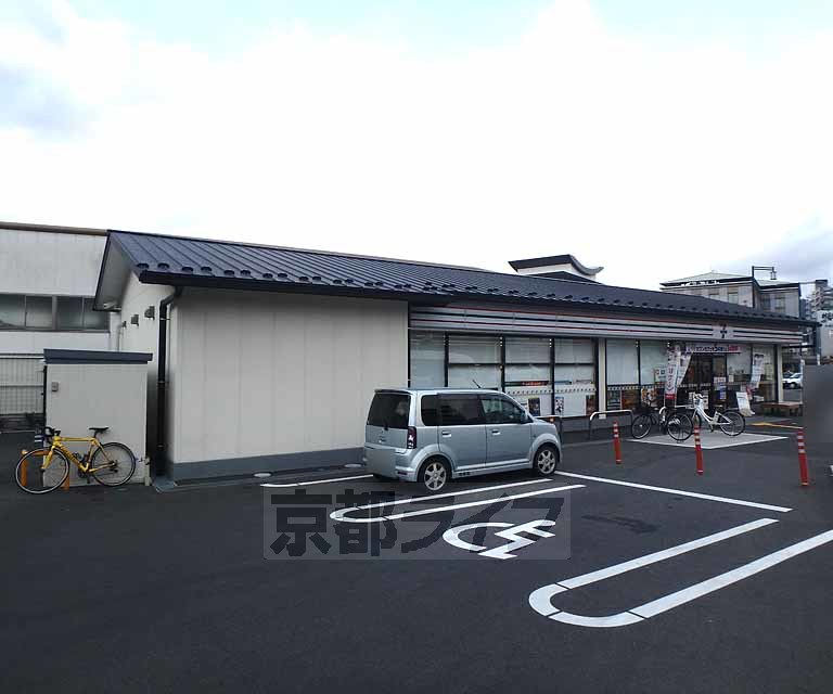 コンビニ　セブンイレブンJR宇治駅前店（コンビニ）まで729m