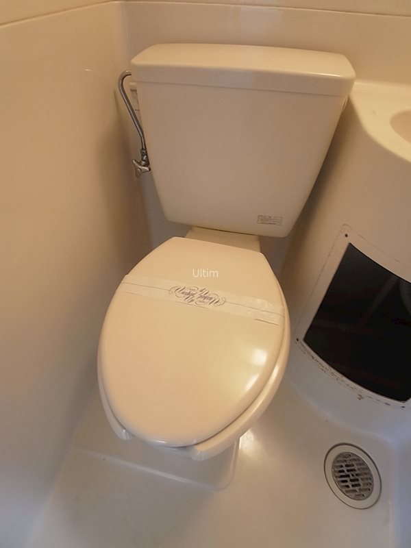 トイレ　別部屋のお写真です。ご参考までに！