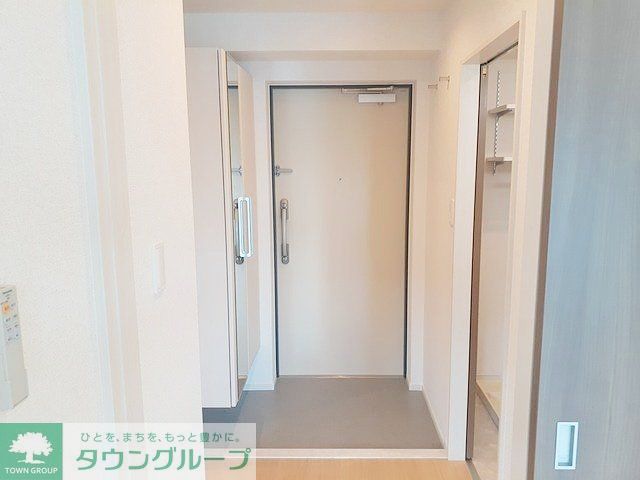 玄関　★お問い合わせはタウンハウジングまで★