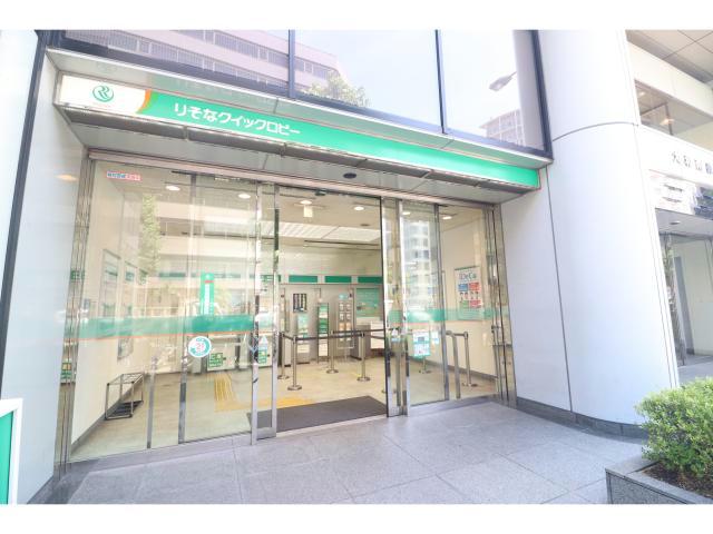 銀行　りそな銀行南森町支店（銀行）まで579m