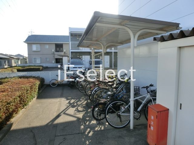 その他共有部分　屋根付き駐輪場