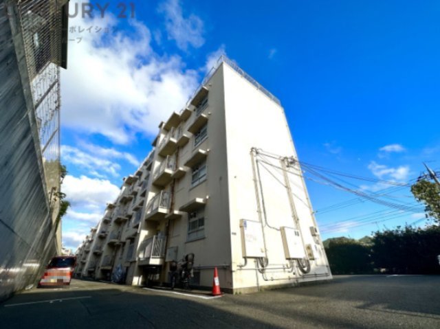 建物外観　モニター付きインターホンで安心です♪