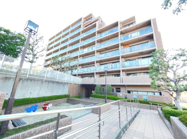 建物外観　詳細は、RISUMO江坂本店までお問合せください♪