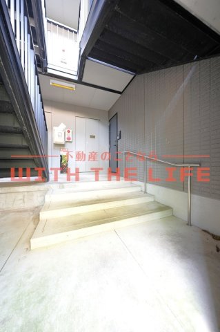 エントランス　建物の内部です