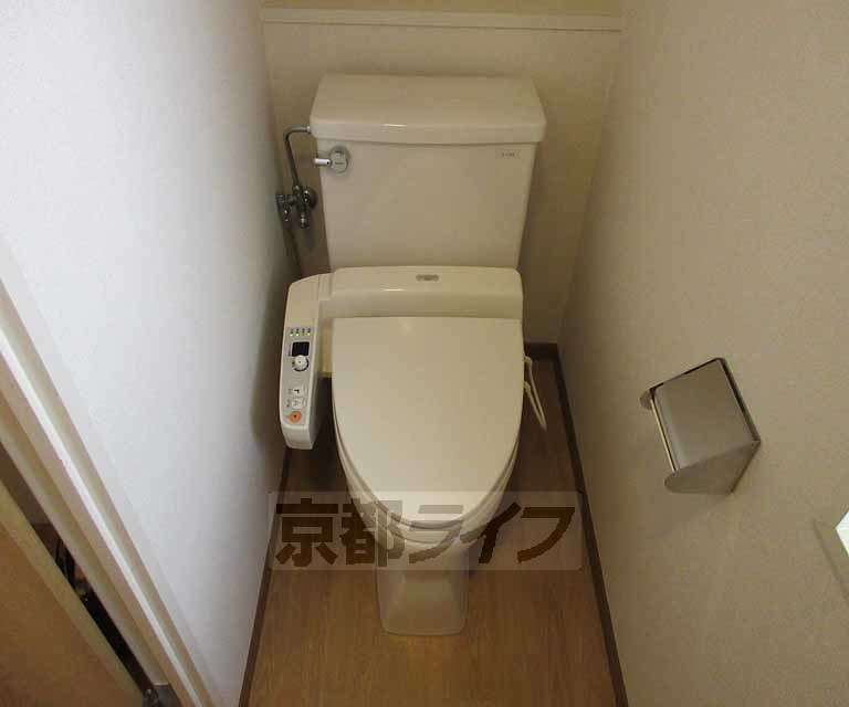 トイレ　ウォシュレット付きのトイレです！