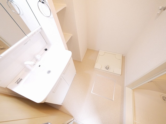 洗面設備　使いやすい洗面所です