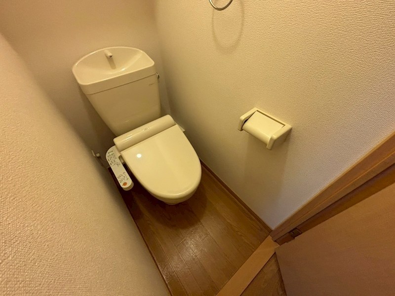 レオパレスアークのトイレ写真