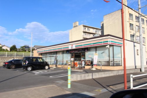 コンビニ　セブンイレブン 春日井桃山町1丁目店（コンビニ）まで1317m