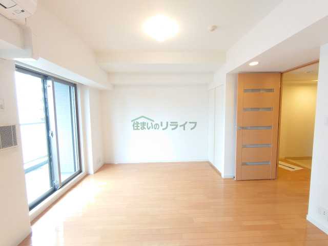 レジディア御茶ノ水の居間写真