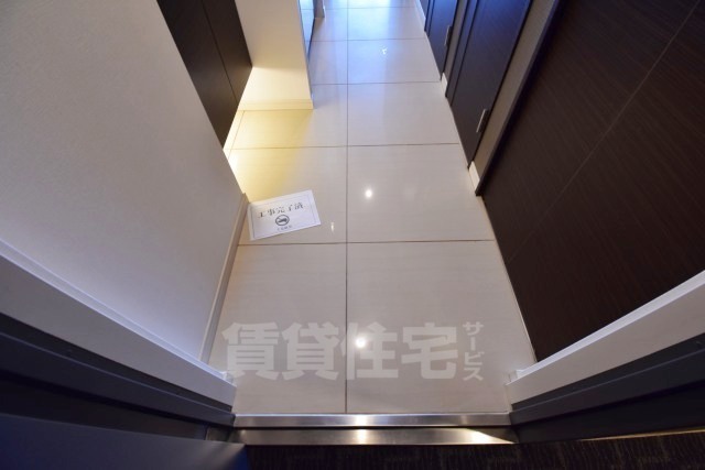 ＪＲ東西線 北新地駅 徒歩4分 12階建 築20年の玄関写真