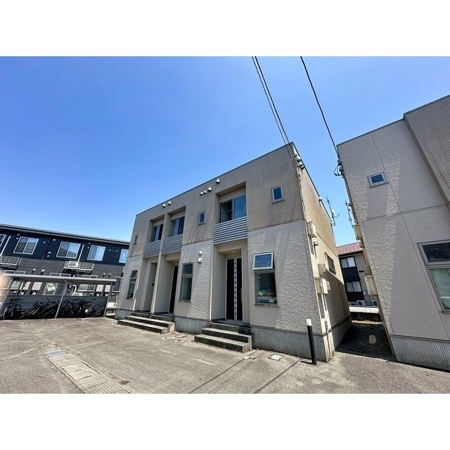 DーBOX山室D棟の外観写真