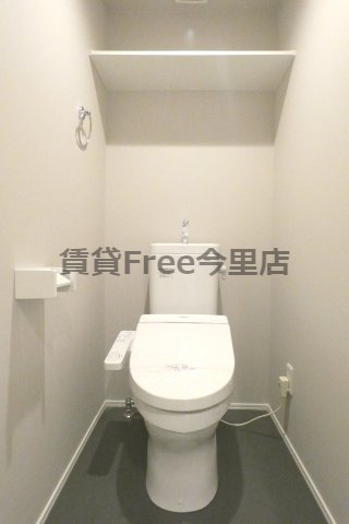 地下鉄千日前線 小路駅 徒歩4分 3階建 築9年のトイレ写真