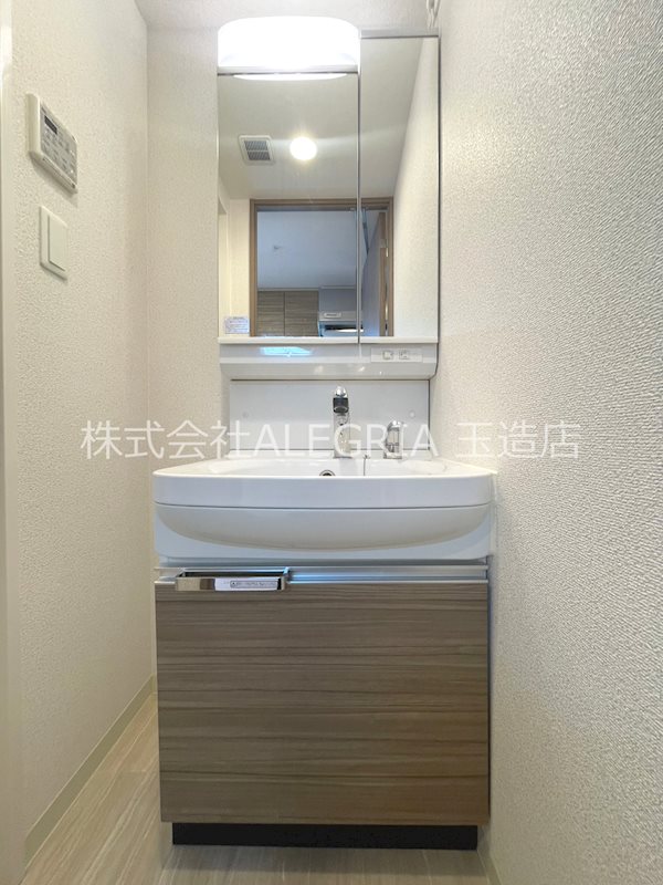 ＪＲ大阪環状線 玉造駅 徒歩1分 14階建 築8年の内装写真