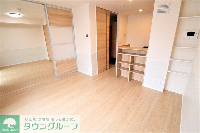 Delasse Kowa IIの居間写真
