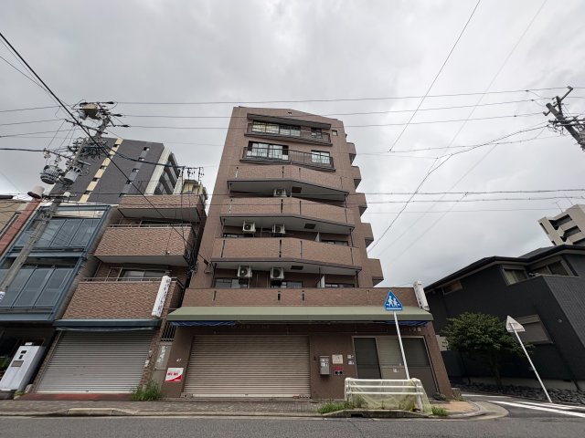 建物外観　外観は落ち着いています