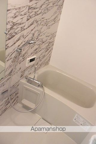 地下鉄名城線 志賀本通駅 徒歩10分 3階建 築6年の風呂写真