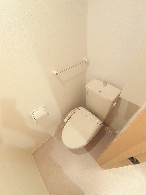 トイレ　※同建物別部屋イメージ