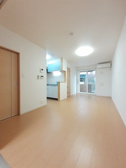 居室・リビング　※同建物別部屋イメージ