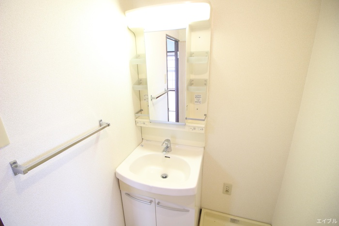 洗面設備　※別のお部屋の写真です